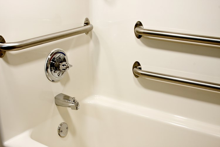 Grab Bar Safety Tips Agingcare Com, How To Use Bathtub Grab Bars