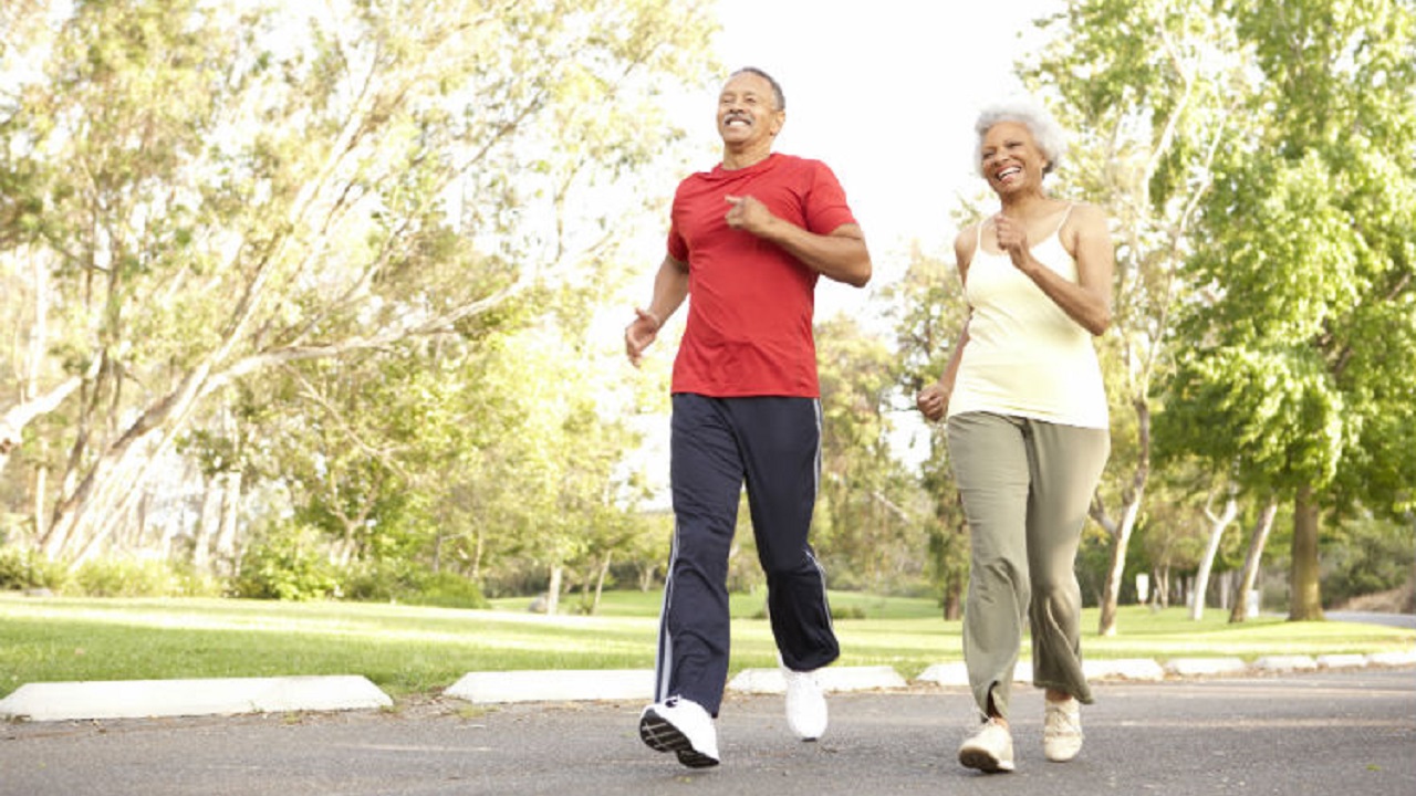 10 Summer Activities Seniors and Caregivers Can Enjoy Together-Image