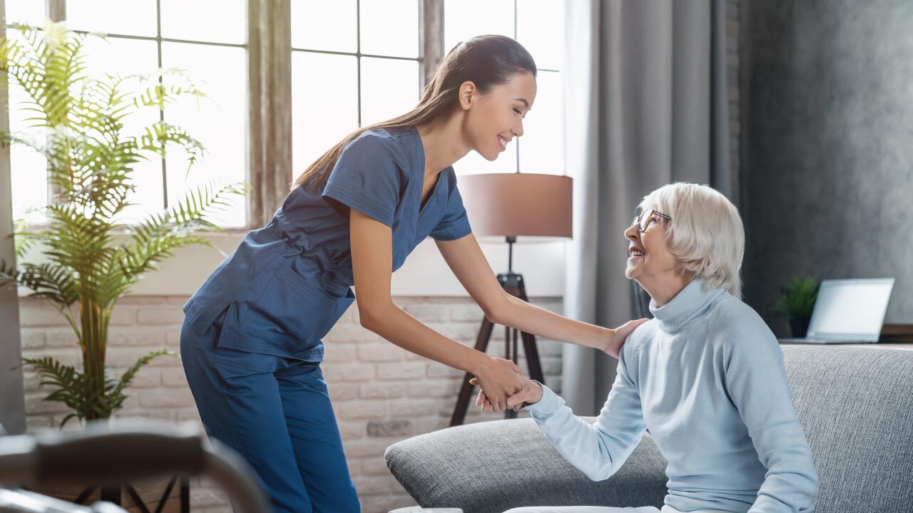 Home Care vs. Nursing Homes: What’s the Difference?-Image
