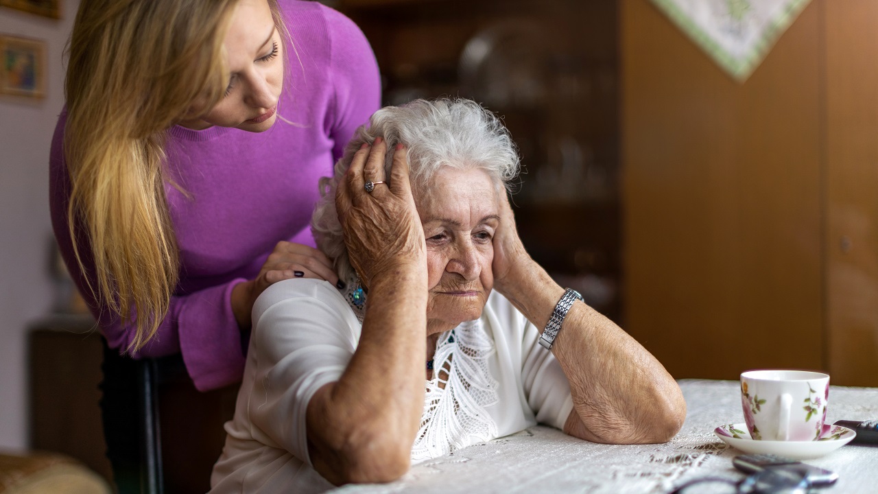 Dementia in Women: How Is It Different?-Image