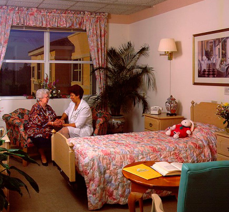 The Palace Suites, Royale, and Renaissance Miami, FL Nursing Home